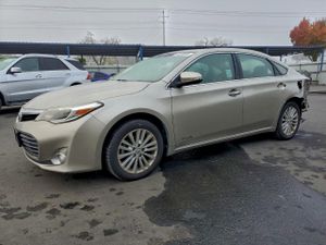 Toyota Avalon HYBRID 2.5L 4 2014