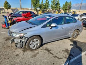 Honda Civic LX 1.8L 4 2013