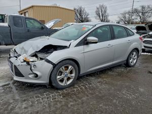 Ford Focus SE 2.0L 4 2013