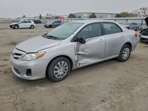 Toyota Corolla BASE 1.8L 4 2011