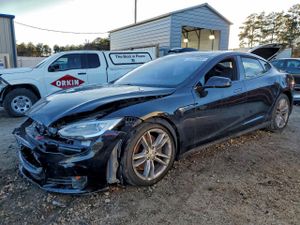 Tesla Model S 2014
