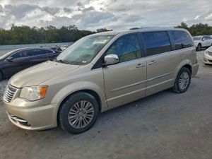 Chrysler Town & Country LIMITED 3.6L 6 2013