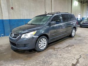 Volkswagen Routan SE 3.6L 6 2012