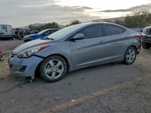 Hyundai Elantra GLS 1.8L 4 2013
