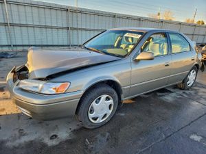 Toyota Camry LE 3.0L 6 1998