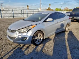 Hyundai Elantra GLS 1.8L 4 2013