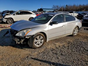 Nissan Altima BASE 2.5L 4 2011