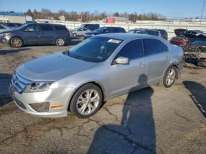 Ford Fusion SE 2.5L 4 2012