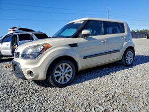 Kia Soul + 2.0L 4 2013