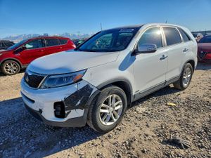 Kia Sorento LX 2.4L 4 2015