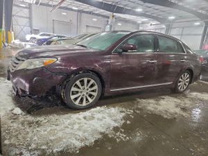 Toyota Avalon BASE 3.5L 6 2011