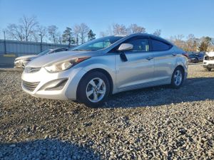 Hyundai Elantra SE 1.8L 4 2014