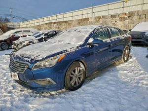 Hyundai Sonata SE 2.4L 4 2015