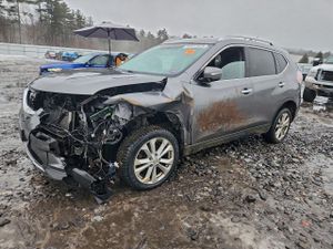 Nissan Rogue S 2.5L 4 2015