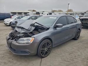 Volkswagen Jetta SE 1.8L 4 2014