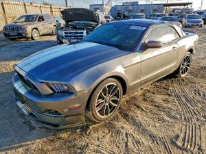 Ford Mustang 3.7L 6 2014