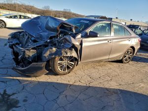 Toyota Camry LE 2.5L 4 2015