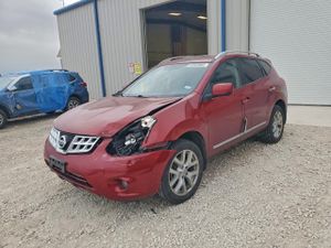 Nissan Rogue S 2.5L 4 2013