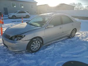 Toyota Camry LE 2.4L 4 2005