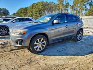 Mitsubishi Outlander ES 2.0L 4 2015