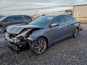 Hyundai Sonata SE 2.4L 4 2013