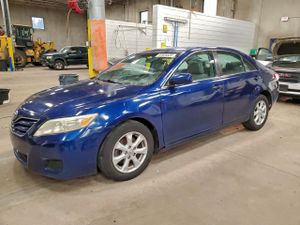 Toyota Camry BASE 2.5L 4 2010