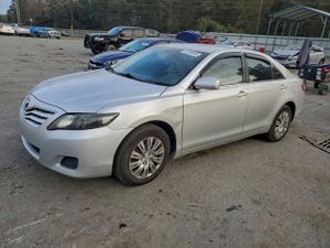 Toyota Camry BASE 2.5L 4 2011