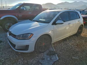 Volkswagen Golf 2 L 4 2015