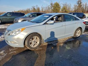 Hyundai Sonata GLS 2.4L 4 2013