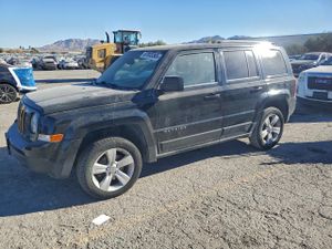 Jeep Patriot LATITUDE 2.4L 4 2014