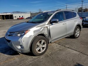 Toyota Rav4 XLE 2.5L 4 2014