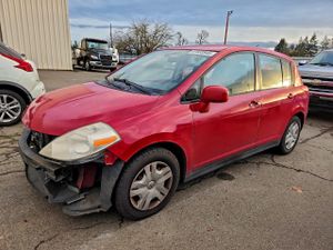 Nissan Versa S 1.8L 4 2012