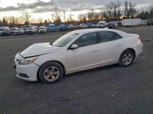 Chevrolet Malibu 1LT 2.5L 4 2015
