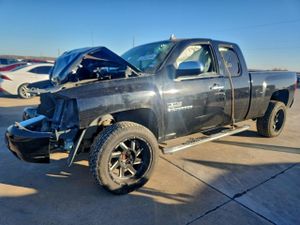 Chevrolet Silverado 1500 C1500 LT 5.3L 8 2011