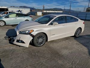 Ford Fusion SE HYBRID 2.0L 4 2013