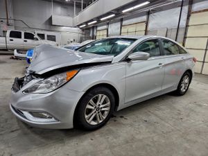 Hyundai Sonata GLS 2.4L 4 2013