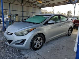 Hyundai Elantra SE 1.8L 4 2014