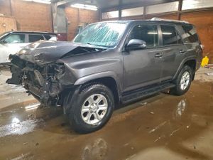 Toyota 4Runner SR5 4.0L 6 2014