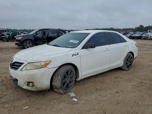 Toyota Camry BASE 2.5L 4 2010