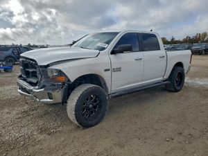 RAM 1500 SLT 5.7L 8 2015