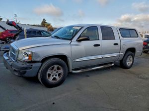 Dodge Dakota QUAD SLT 3.7L 6 2005