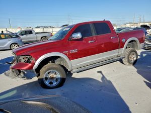 RAM 1500 LARAMIE 5.7L 8 2014