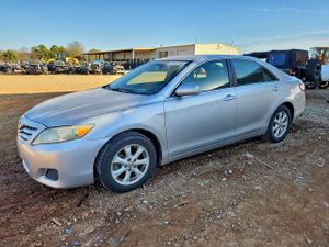 Toyota Camry BASE 2.5L 4 2010