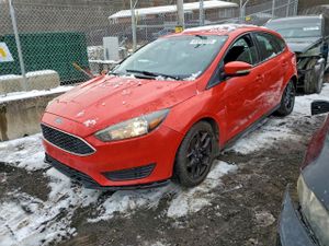 Ford Focus SE 2.0L 4 2015