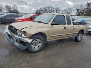 Toyota Tacoma XTRACAB 2.4L 4 2001