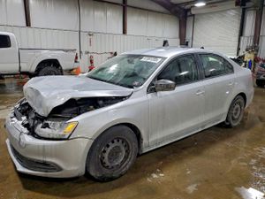Volkswagen Jetta BASE 2.0L 4 2014