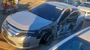 Ford Fusion SE 3.0L 6 2010