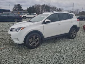 Toyota Rav4 XLE 2.5L 4 2015