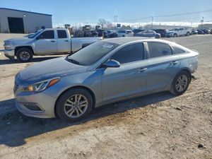 Hyundai Sonata SE 2.4L 4 2015