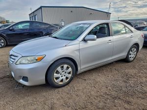 Toyota Camry BASE 2.5L 4 2010
